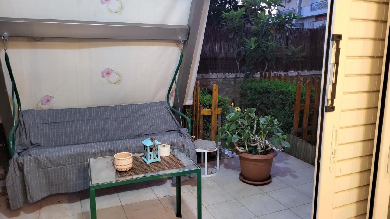M&M Airport Stop Garden Apartment Spáta Eksteriør bilde